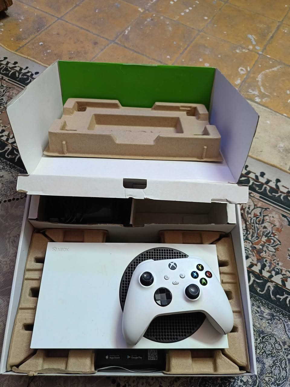 إكس بوكس سيريس اس ذاكرة 500
استخدام ثلاث اشهر مرتب الجهاز كامل ملحقاته الاصليه
 السعر 300 قفله 
مكاني بغداد شارع حيفا
***********
