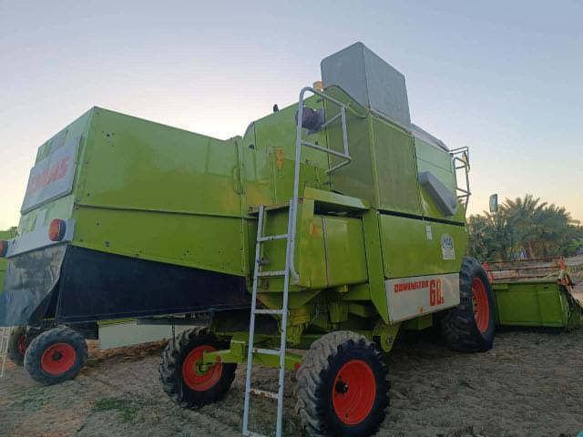 للبيع حاصدة منفيس موديل 87 تاير الامامي 30الخلفي 18 رقم قادسية
للاستفسار ***********
