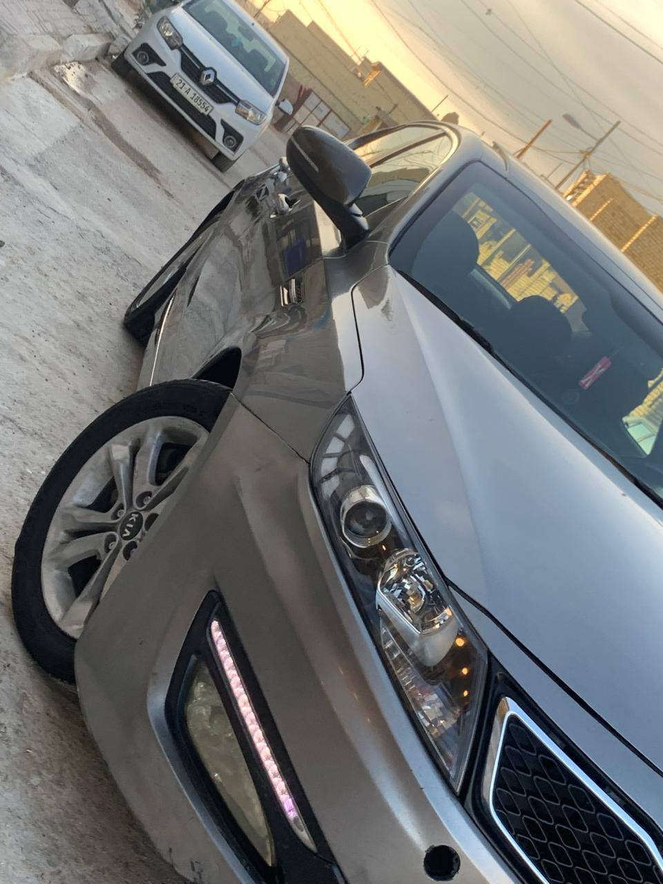 السلام عليكم للبيع أو المراوس
كيا اوبتما 2013 فئه ال vip مكينه 2400 تيربو مكينه وكير جدد حداديتهه كلش ناعمه مواصفات SXL وارد امريكي السياره فول مواصفات لمتدد السياره بيهه صبغ قطعتين بنيد وجاملغ بدون حادث 
 بنوراما بجم لد+ بكلايتات خلفي لد بصمه تشغيل بصمه ابواب هاند بريك بصمه كشنات جلد وكشنات  تتفئه وتبريد خلفي وامامي حاكيه بل تنته تبريد قطعتين مري شفط + كهرباء تحكم ستيرن جهتين شفتات ستيرن شاشه تاب+ كامره خلفيه حساسات امامي وخلفي ماشيا 171 ميل السياره جديده بمعنى الكلمه واحله من الصور 
عنوان السياره بغداد قرب حي اور 
السعر اتصل عل رقم أو تجي واتساب 
الاستفسار ***********سجاد
