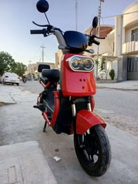 موطور شحن R8 • نضيف • كسر صغير أمامي