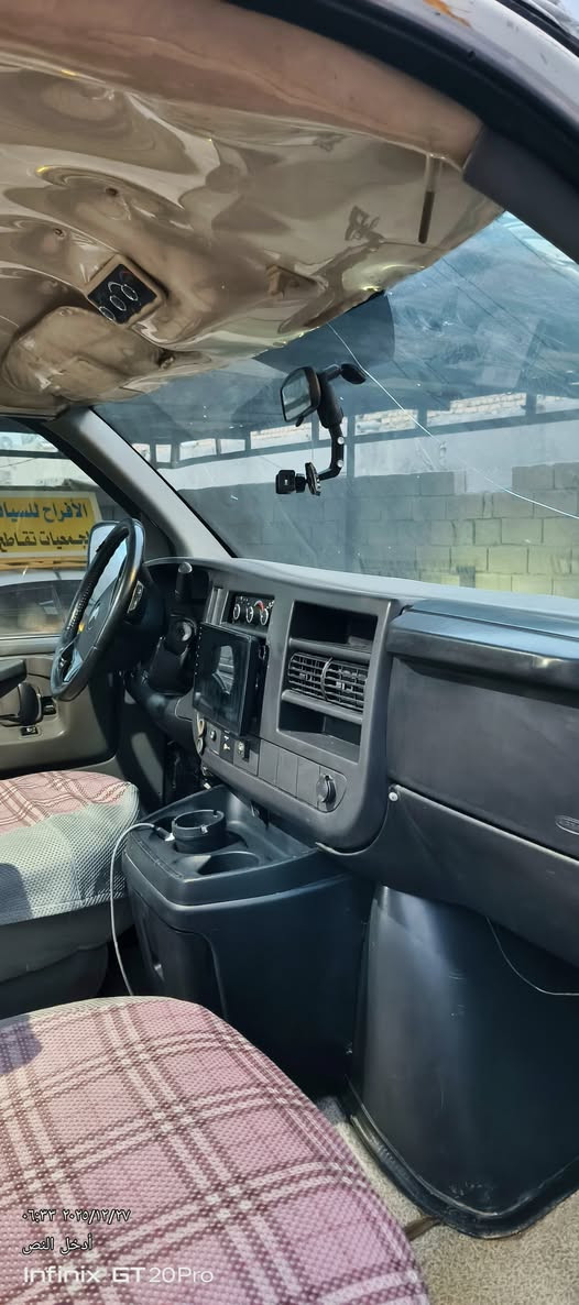 فان للبيع موديل ٢٠٠٨ رقم الماني مشروع وطني شرط التحويل مكينه جديده قبل شهر ونص شديتهه السعر ٨٠ للأستفسار ***********
