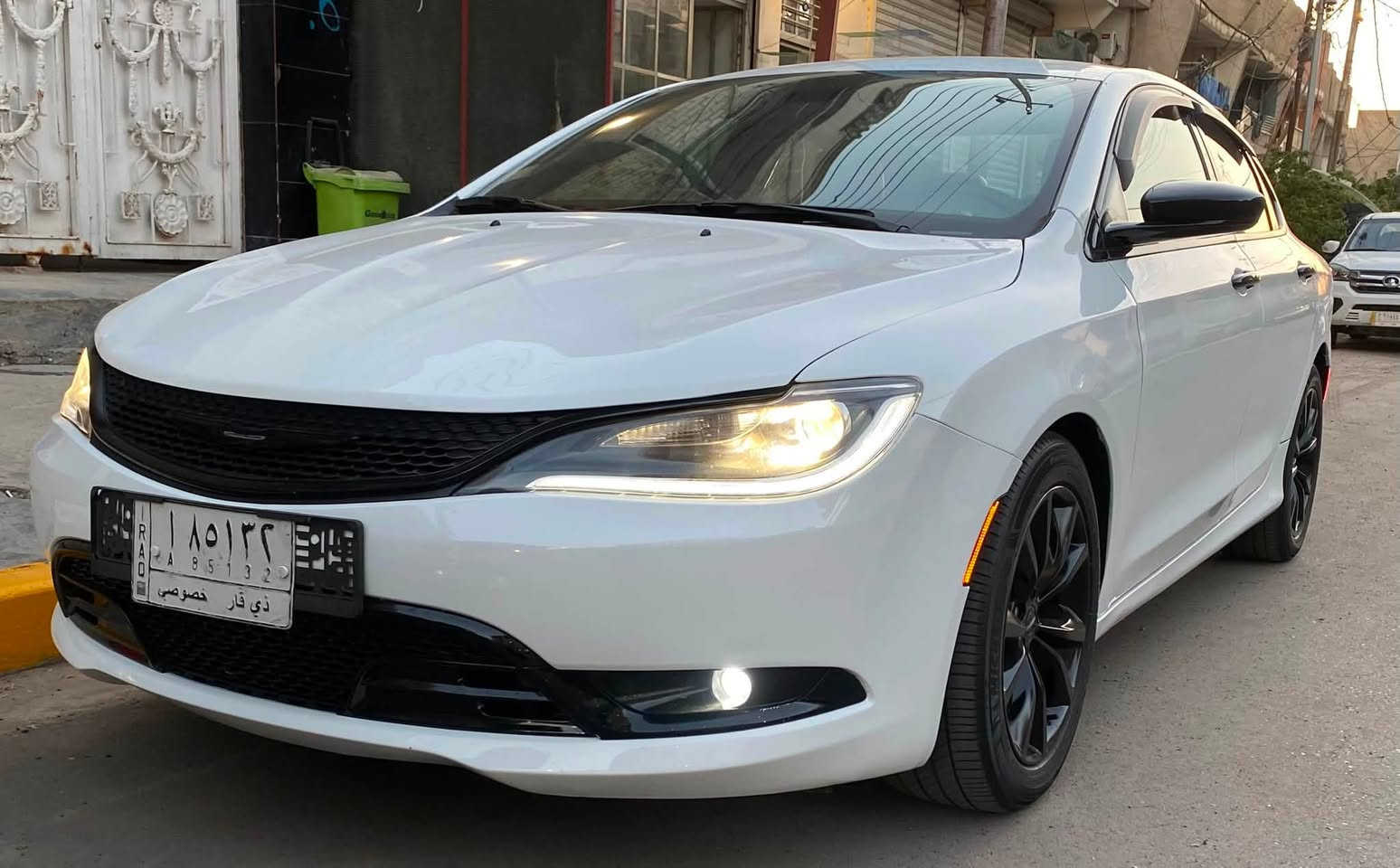 للبيع كرايسلر  200S موديل 2015
مواصفات السبورت المعروفة
٦ سلندر فور ويل
ماشية فوك ال٢٢٠ الف كيلو
مبدل كير ومحرك وفور ويل جديد مال حاوية
حادثها بامريكا جاملغ امامي جهة السايق وبنيد ومبدل باب خلفي عكس السايق 
واخذتها مصلحين الحادث مال امريكا تلزيك
بدلت بيها الجاملغ والبنيد والبجم كامل
وبيها طخه صفح بابين جهة السايق بدون تكم بدلتهن نفس اللون
ومصبوغة بعد التبديل حزام فرن حراري بسبب الطخات
كاملة بدون نقص السيارة وحلوة ومرتبة وكاعدة وكشخة
الحدادة وتخم تاير ومنظومة تبريد ومنظومة زنون ولدات دعامية وكولشي بيها مجدد مناقصها اي برغي
السعر 110$ وبيها مجال
وعليها غرامات ٥٠٠ الف ينزل من سعرها مخالفات وتجديد سنوية
وفرق ٢ سلندر
للتواصل ع الفيس نفسه
او الاتصال ع الرقم ***********
شرط تحويل ثاني يوم
