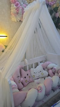 كاروك مامستعمل شي قليل  جديد وحلو كامل مع جميع غراضه و مصداته ودوشك ون...