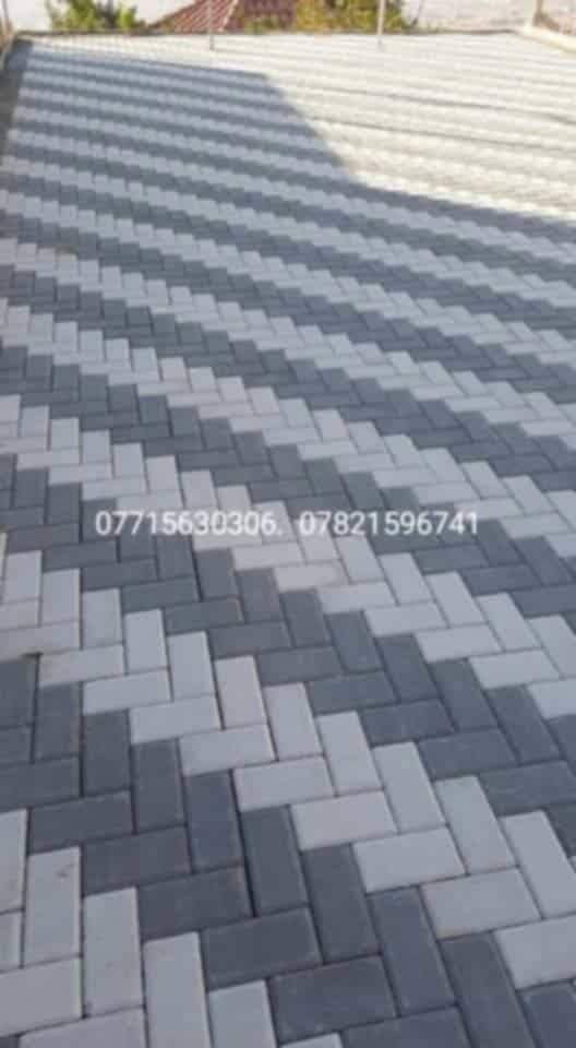 متوفر كادر عمل
نشتغل انواع الارصفه شوارع حدائق مدارس دوائر 
 سعر (المتر 3لاالف وبيه مجال)/***********.  *********** ونشتغل جميع المحافضات ويوجد كرسته وعمل
