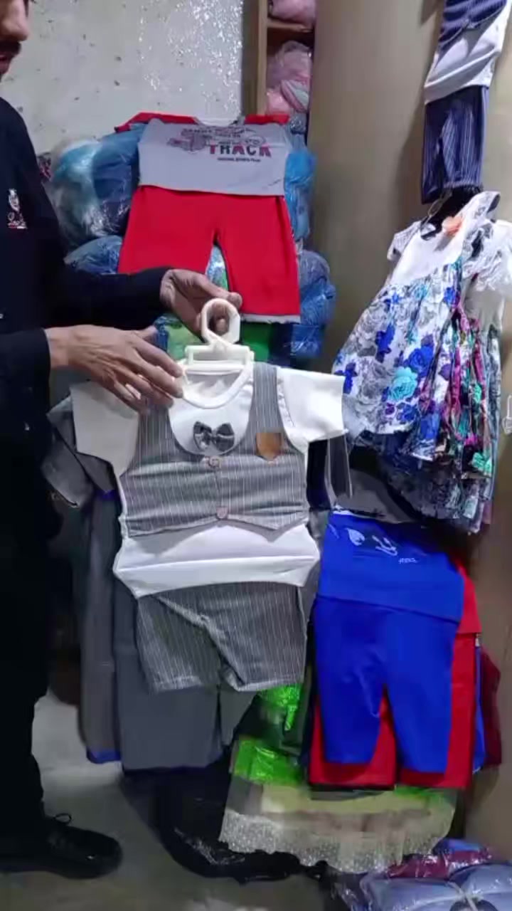 العروض صيفيه مستمره 
بسعاره مناسبه 
يوجد خدمة توصيل لجميع المحافظات العراق 🇮🇶
الحجز والاستفسار/***********
