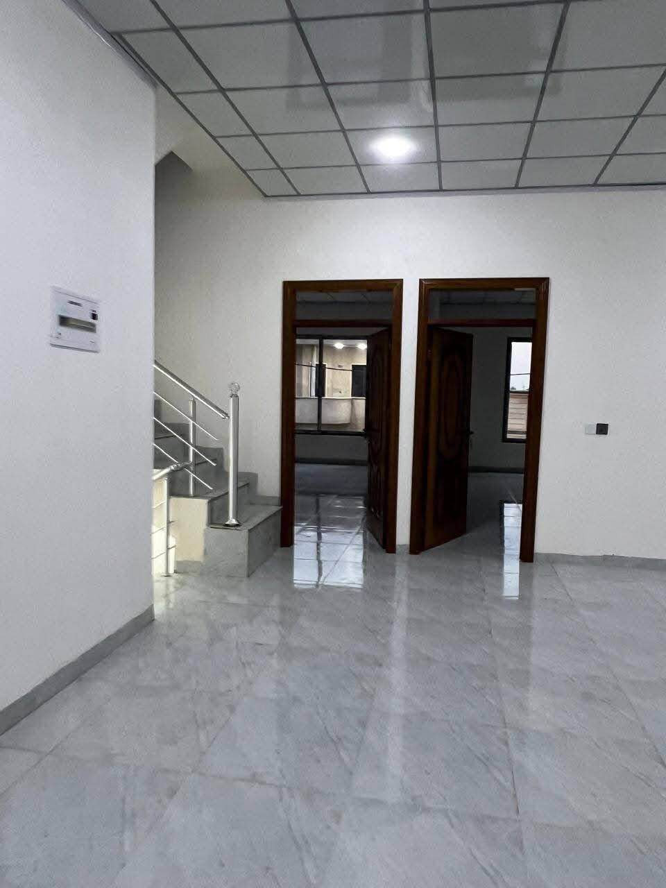 🏠 بيت للبيع في الموصل حي الملايين الثانية تقطيع  ♦️

 ✅ الملك مساحه 180 م واجهة 9 م سند زراعي حق ♦️

👌تصرف بناء حديث خدمات مايو الكهرب تبليط ---   ♦️

   يحتوي البيت  على (6) غرف نوم هول عدد 2/////   ♦️

🛀 صحيات عدد 2 استقبال مطبخ كراج صحيات خارجية  

💥💵سعر جدا جدا مناسب للاستفسار اكثر اتصال على ♦️     

              ☎️ الارقام او مراسلة الصفحة 📩 

واتساب +*********** 📱 ‭٠٧٧٠ ١٦٩ ١٣٢٦‬ Singapore
