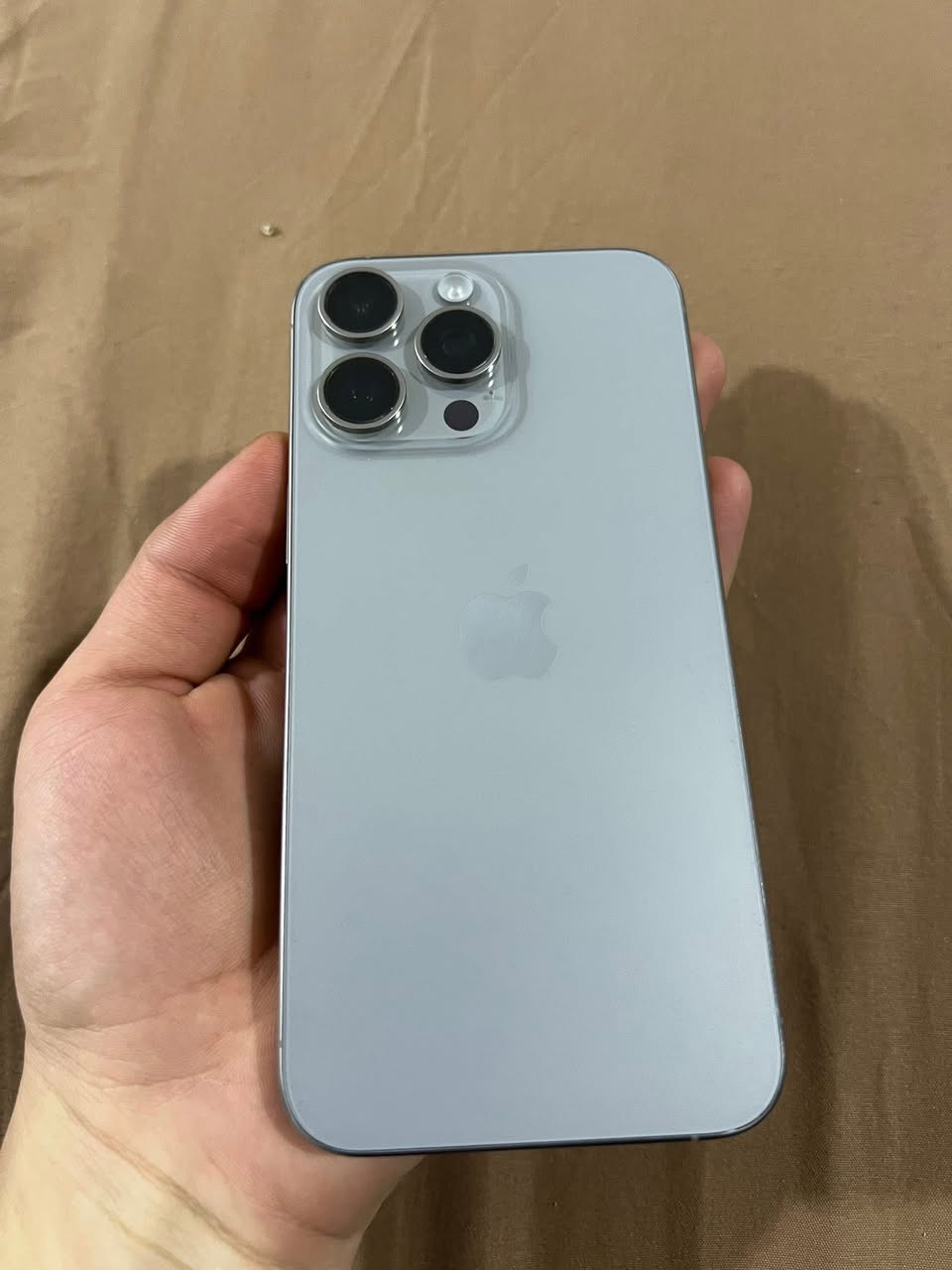 السلام عليكم
١٥ برو ماكس 

بطاريه ٨٦

ذاكره ٢٥٦

كامل ملحقات 

ناصرية مركز 

واتساب فقط  ***********
