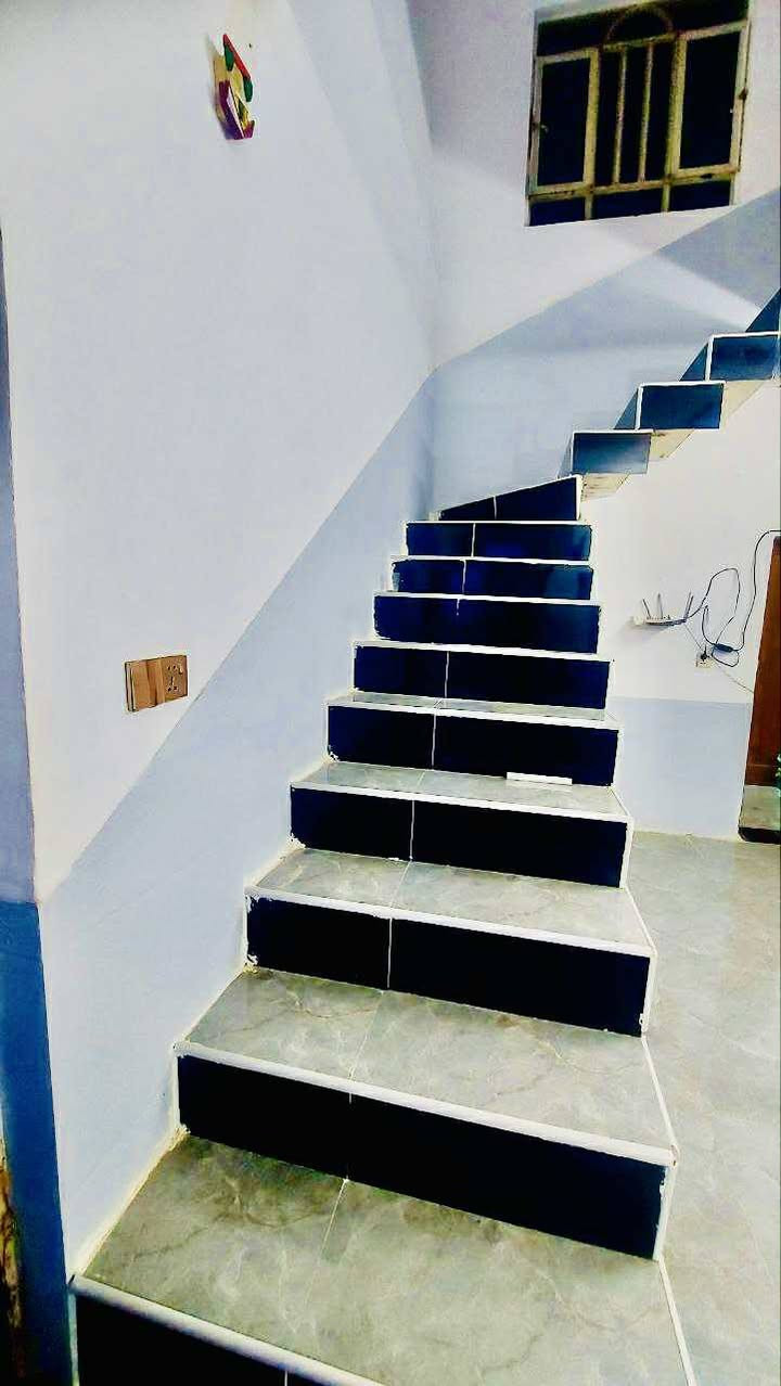 السلام عليكم بيت للبيع المساحه 200م طابق واحد الأساس كونكريت يحتوي على غرفتين موقعه قرب مرطبات الاعرجي للاستفسار الاتصال على الرقم ***********
