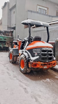 شفل هيتاشي موديل 2010 شفل نضيف حيل محرك مامضروب صبانه الشراي يتصل عل ر...