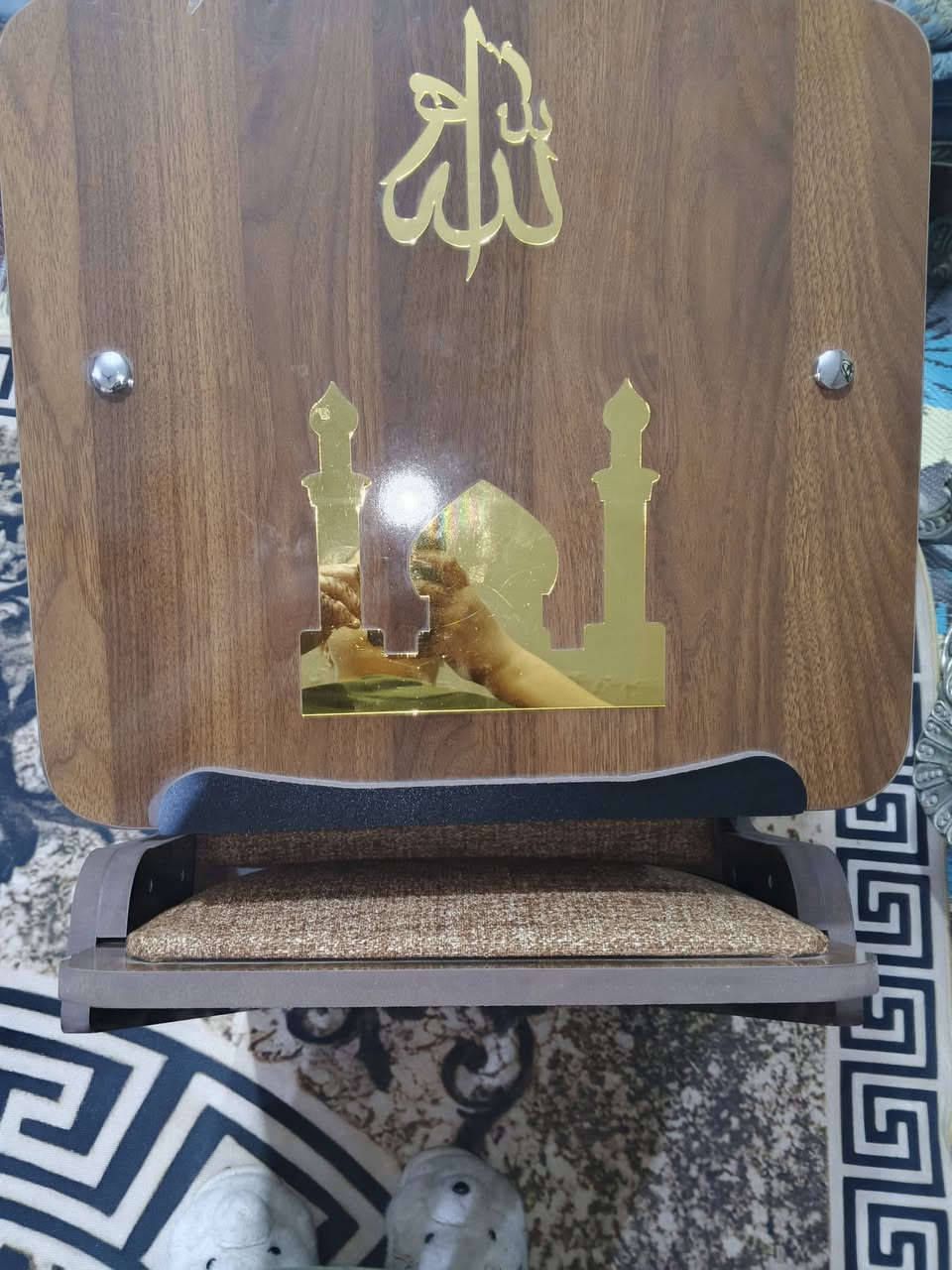 كرسي صلاة غير مستعمل صاج اصلي
السعر 75الف 
للاستفسار ***********
