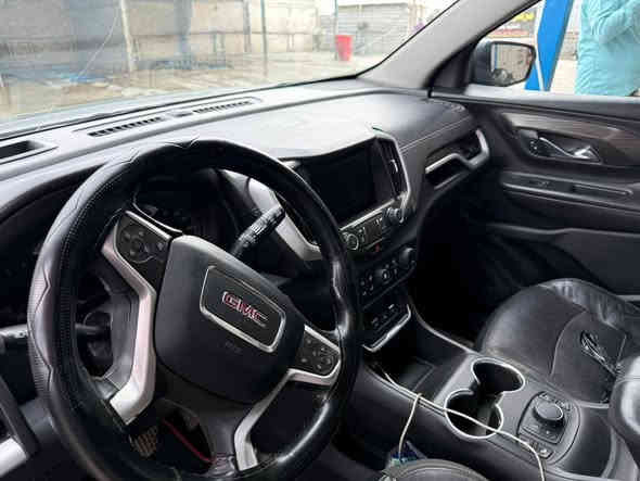 السلام عليكم جمسي تيران 2020 ماشيه 107 الف ميل حادثهه مرفق بالصور رايديهه 133 وبيهه مجال المكان بغداد الدولعي قرب مخازن الجاي ***********
