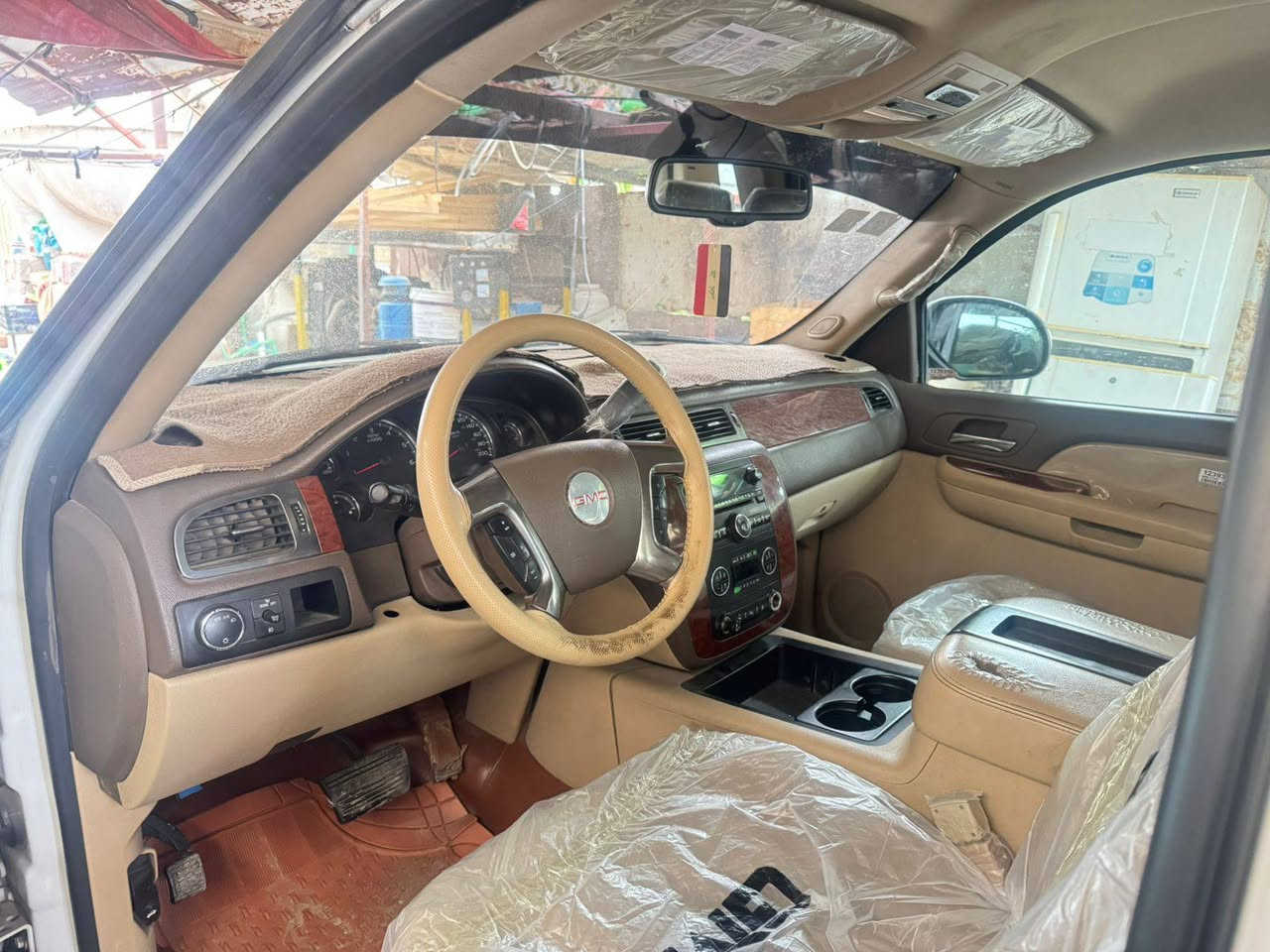 جي ام سي يوكن 
مديل2007خليجيه 
........................... 
كفاله ضربه تبديل صبغ 
عيب شرعي كله مكفول
............................. 
 مكينه مكفوله
كير مكفوله
وحداده جاهزه
............................ 
 ويل كب 2022 تأيرات جدد
تبريد تدفئه كله جاهز
............................. 
مرايات شفط 
منضومة زنون
تشغيل عن بعد
.......................... 
سنويه 2030
هزه جديده 
بسمنه السياره
تحويه ثاني يوم 
.......................... 
السعر 190بيه مجال بسيط
البصره ابو الخصيب حمدان 
***********
