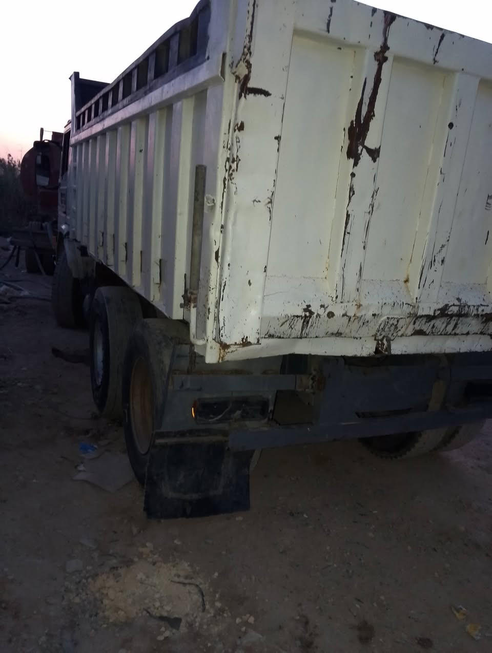 سلام عليكم سياره سكانيا سحال موديل 1995تخم تاير مجموعه فالفو خفيفه ام الالنكي مكينه ميه وثنعش بدي شمالي تحويل ثاني يوم مشروع وطني تريد تحويل دريد وكاله  مكاني واسط كوت نتصال‏‪***********‬‏
