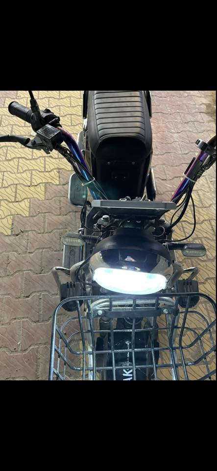 دراجة الاخوين
بطاريات فول على الفحص 
550 الف 

***********
