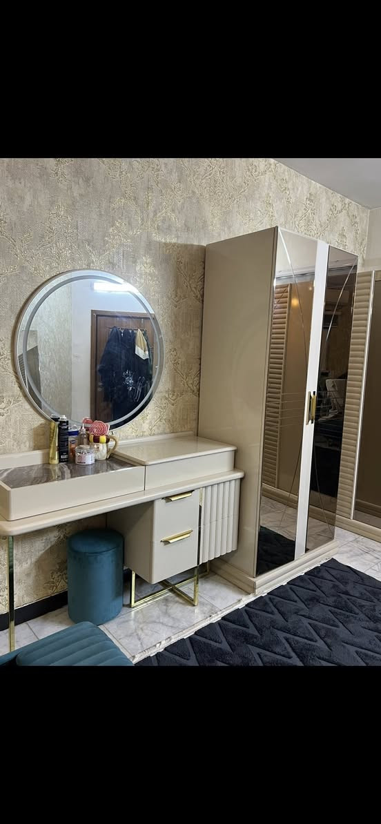 غرفة 9 قطع من هوم سنتر تحتاج فقط تخت للسرير سعر مليون و500 بيها مجال


**إذا كنت صاحب هذا الإعلان وتريد حذفه لأي سبب، رجاءا أرسل رسالة إلى الدعم الفني**