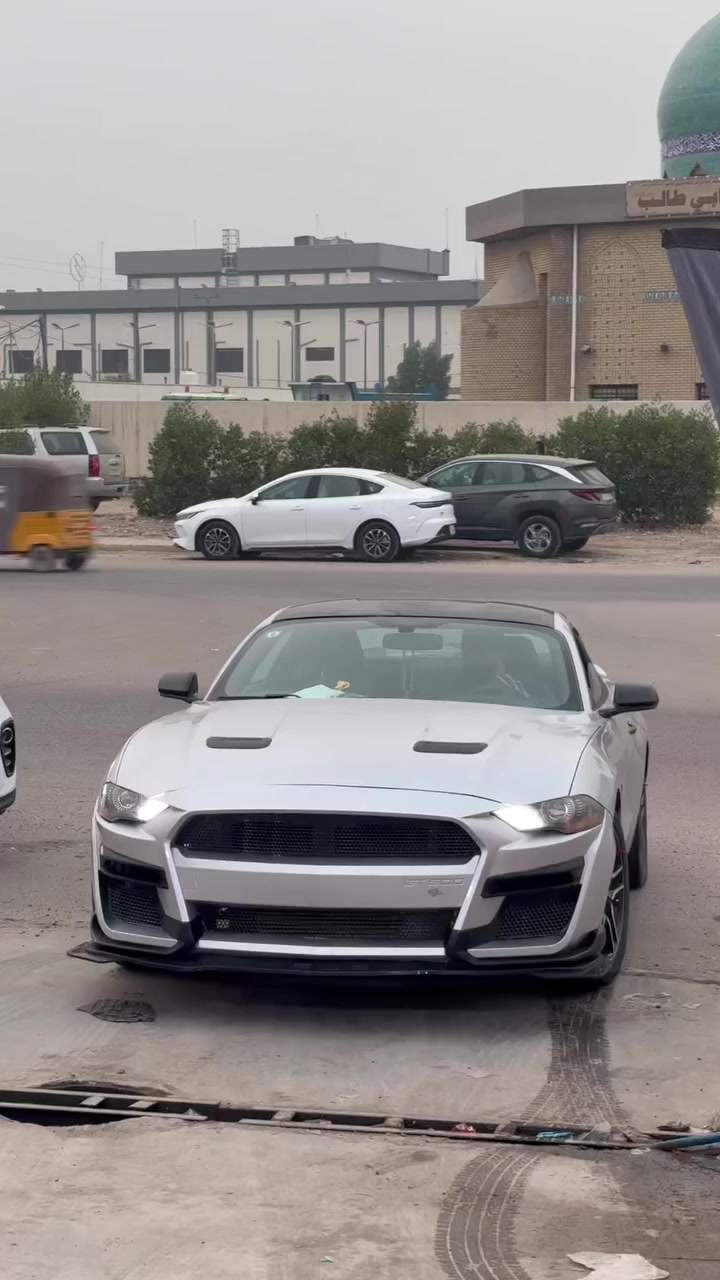 للبيع موستنك ايكو بوست 2019 ماشية 57 بيها 3 قطع وسعرها مناسب جدا السيارة بغداد كير ومحرك مكفولة حالة السيارة جيدة 
 
للتواصل خاص او على الرقم التالي😌 
***********
