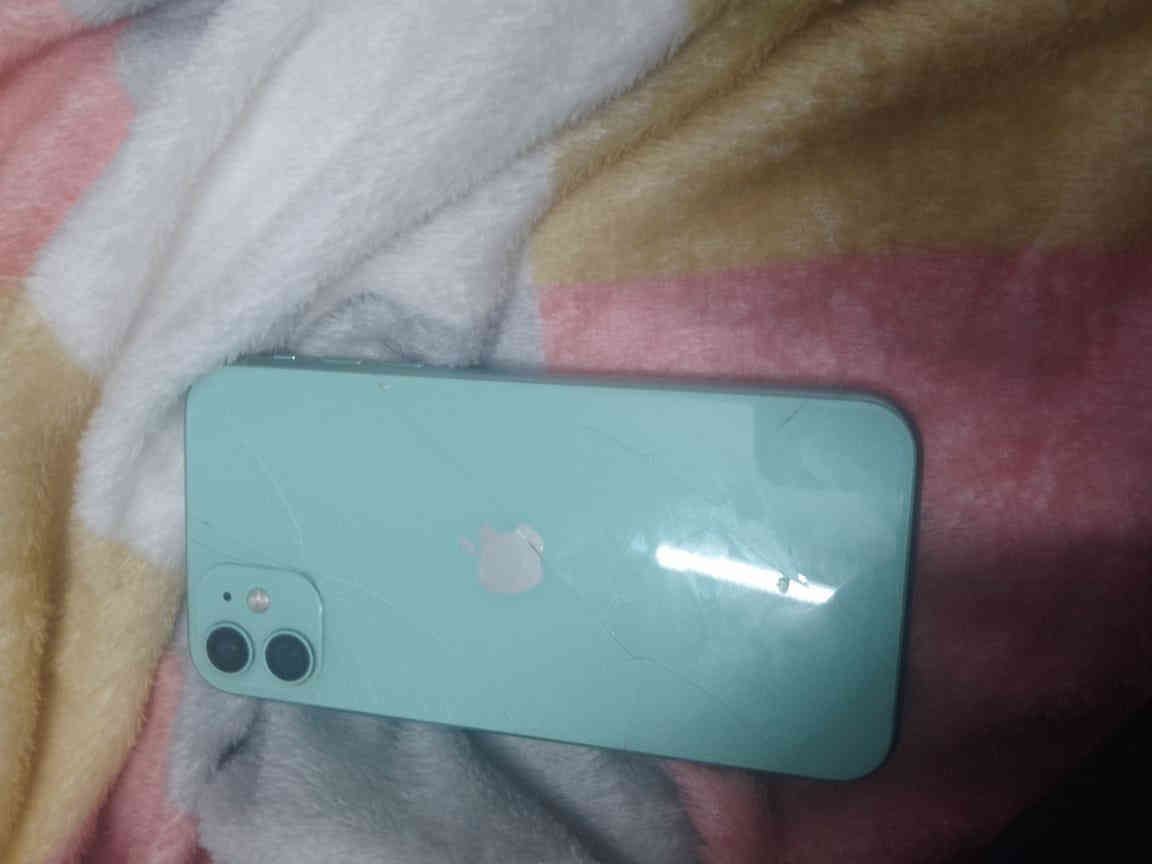 ايفون 11 عادي ب175 قفل قفل قفل
ذاكره 128 بطاريه 100

فقط بضهره فطور بسيطه أنطيك ويا كفر ميبين أي كفر 

اتصال شغال فول

كأمره فول بل تصوير

ذاكرته حلوه لتلفون

فيس أيدي متوقف يعني يشتغل بس يعلك مدري ليش مرات يشتغل ومرات لا

شاشه FHD

ب175 أهل 150 لحد يجي

مكاني اعضميه بغداد

اتصال أو واتس ***********
