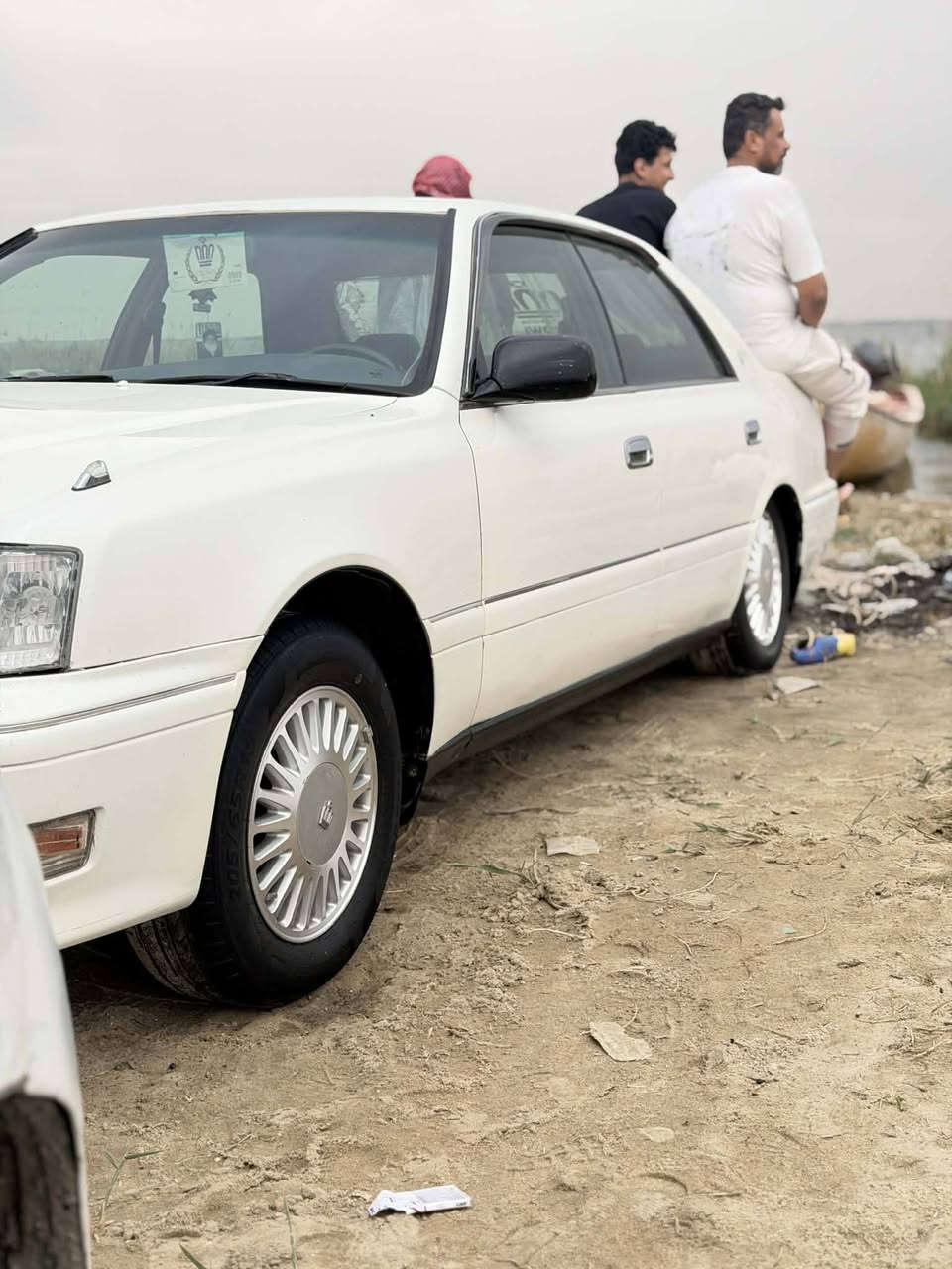 السلام عليكم راس الثور فلات للبيع بيع مستعجل جو السوق الشراي يحب ينتصل***********
***********1
