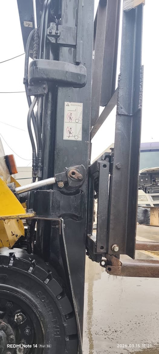 شوكية كتر 2007 للبيع 
حجم  2.5 طن مستخدم أوربا فقط      3جب  3حركات 
جب حاويات 
كير محرك  بلادي  مامفتوح 
تايرات 70/100
 كلش جاهزة 
 محرك s4s  ديزل  آوراق منفيس مؤقت  شوكيه مكفول كفاله عامە   
مكان  سليمانية 
للاستفسار   عن السعر اتصل على الأرقام  ***********
❤️❤️
