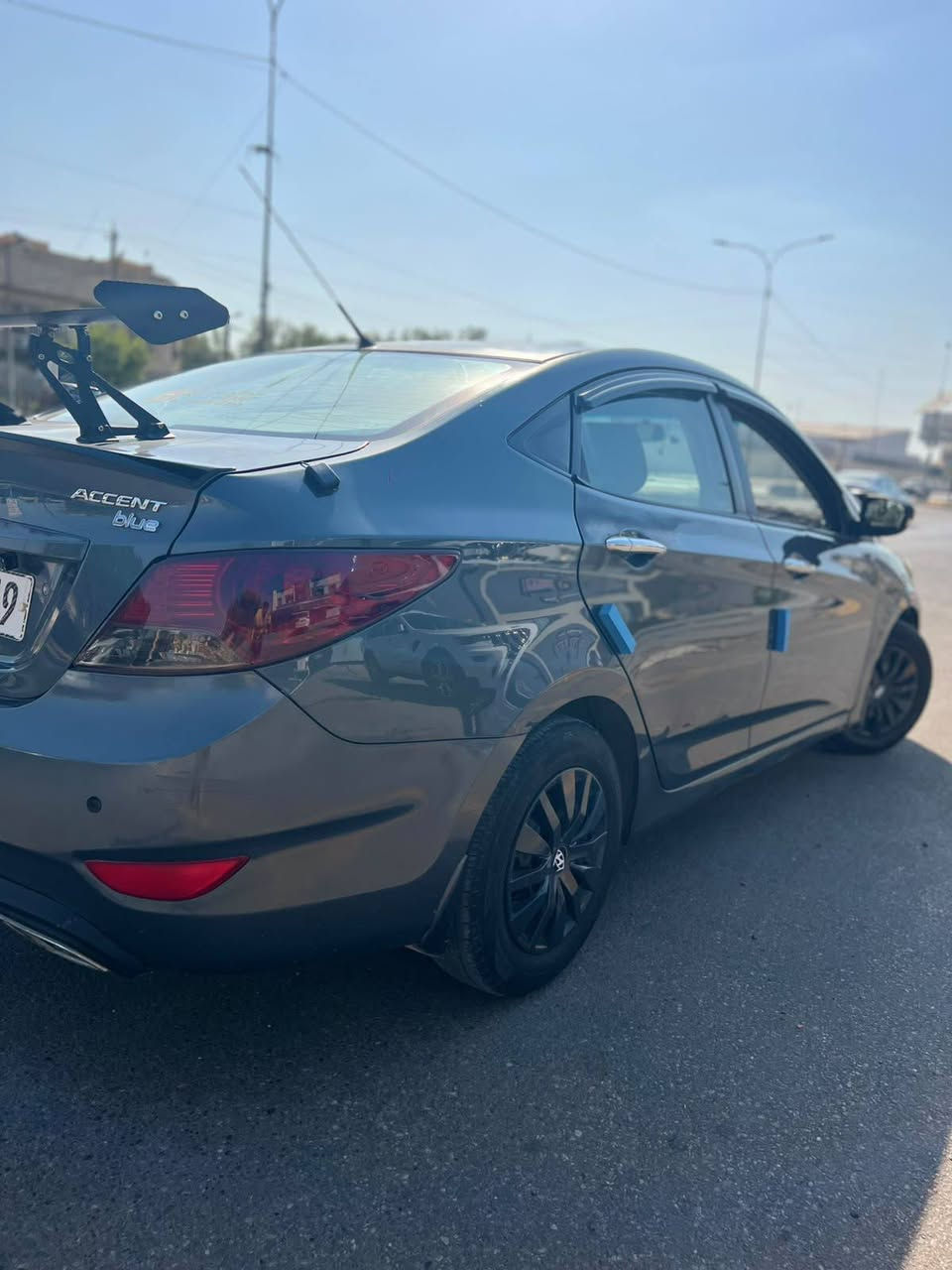 اكسنت خليجي موديل ٢٠١٣ بيها تبديل جاملغ وبنيد بدون دواخل وبيها جراد قليل بل باب مكينه 1600بسمي رقم بغداد السعر ٨٥ وبيها مجال العنوان بغداد حي القاهره غير متواجد بل فيس مكلف بل نشر ***********
