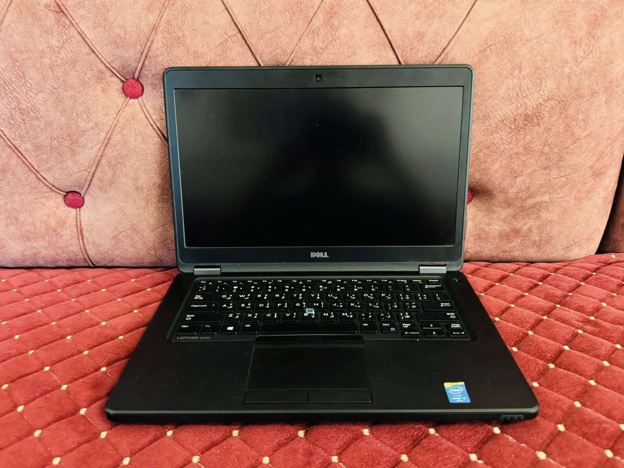 DELL
رام8 
المعالج 256 ssd 
حجم الشاشه 16 أمولد 
لون اسود
كيبورد ضوئي 
ويهه شاحنته  
حاسبه احلى من صور 
العنوان بغداد الحبيبيه
الرقم ***********
