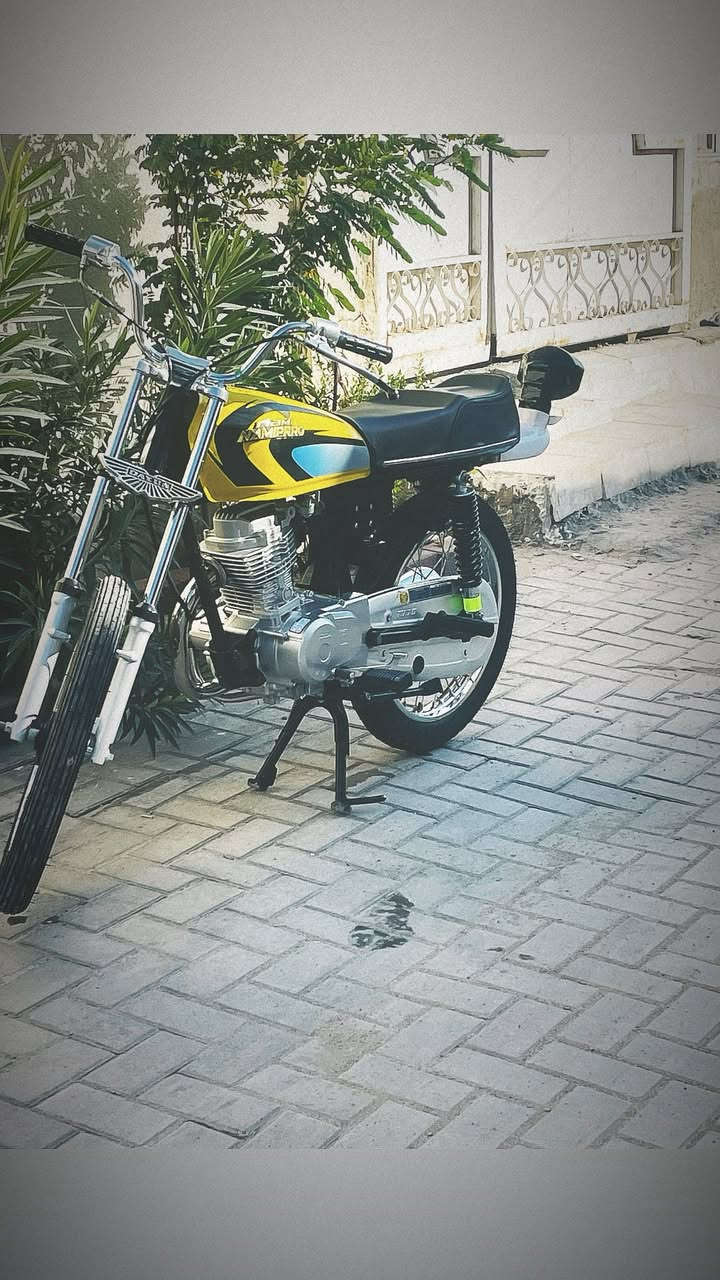 سلام عليكم للبيع نامة شلامجة تعمير جديد كلة احمد شهاب شاصي 13 اوارق اصولي مكفول مكينة ما مفتوحة دراجة فول مابيهة اي نقص سعر900مكاني كربلة حي الغدير رقمي***********
