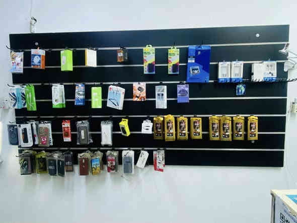 أغراض للبيع بسعر مناسب 
السلام عليكم 
أخوان عندي هذوله الاغراض للبيع بسعر مناسبة 
 رفوف اسواق  و رفت خشبي و بورد
وميز حديد وميز زجاجي  مثل ما موضحة بالصورة 
الملاحضة // الاشياء المذكورة بالصورة بدون الأغراض  

للتواصل مراسلة // ***********
