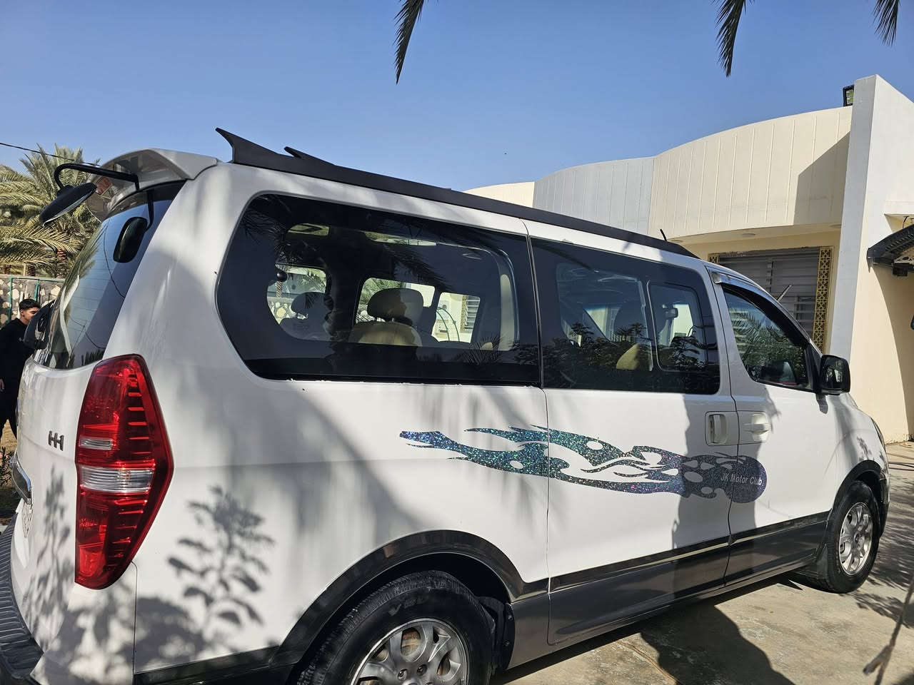 ستاركس للبيع ٢٠١٤ H1 سياره مكفوله من الصبغ يوجد فيها شخط في الباب الايسر تخم تاير جديد حداديه جديده محرك مجفت صاره ٦ اشهر تبريد ثلج للاستفسار الاتصال على هاذا الرقم ***********
