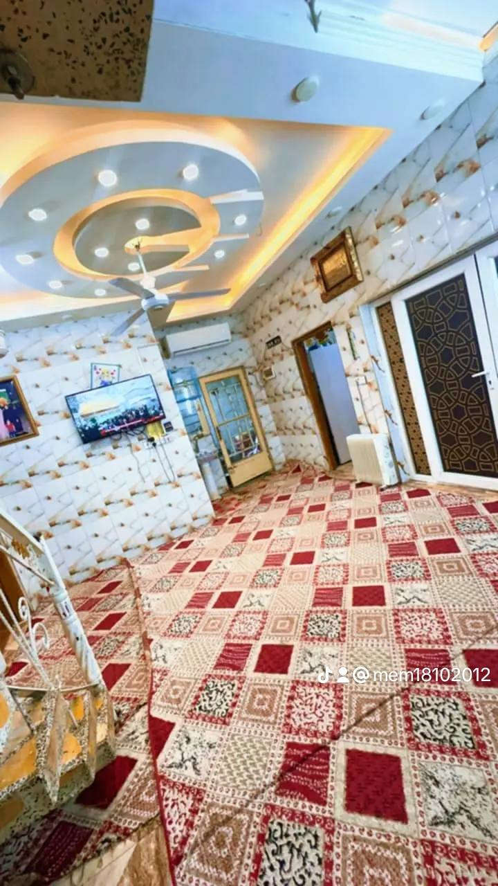 #اللهم صل على محمد وال محمد 
بيت ١٠٠م طابق واحد طابوق جمهوري مربع بالجاير مقابيل مستشفى الكفيل يصلح سكن او حسينيه للزوار لقربة من الإمام الحسين ع يبعد عن الحرم ٢ كيلو مشي نصف ساعه بالسياره دقايق .....يتكون الدار من ٢ غرف نوم وستقبال مدخلين البيت سند ٢٥اقرار محكمه مكاتبه مع صاحب الأرض مباشرتا...
سعر الدار ١١٥ مليون ....بسعر قطعه البيت اخوان ....
لاستفسار الاتصال 
***********
