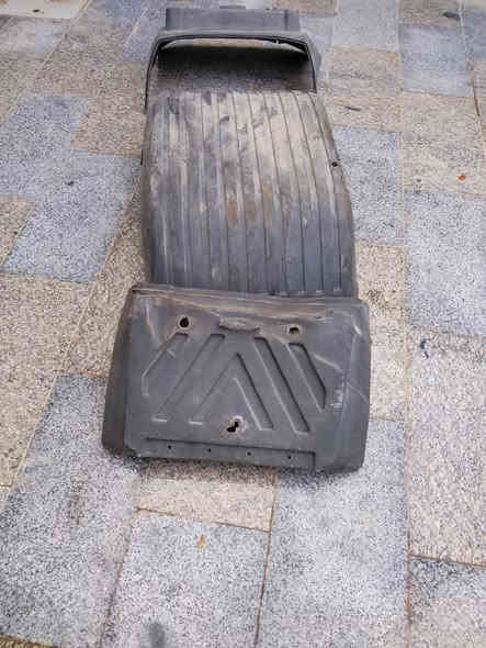 سلام عليكم جاملقات اتيكو 8برقي مستعملات انصاف 3قطع فقط سعر 125الف العنوان بغداد  الاستفار ***********
