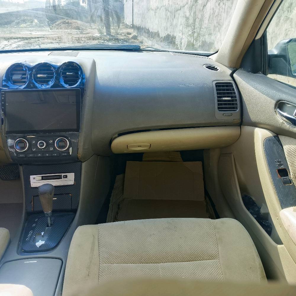 السلام عليكم نيسان التيما 2009 وارد خليجي بصمه تشغيل بصمه تقفيل  محرك 2500 فئه  S  سياره مصبوغه عام تبريد محرك كير حداديه مكفوله من الضربه القويه السنويه 2026 رقمها ذي قار راعيها موجود بالبصره يريد تحويل 
مكاني بصره ابو الخصيب السعر 60وبيها مجال بسيط اسيا وتساب *********** اثير خط***********