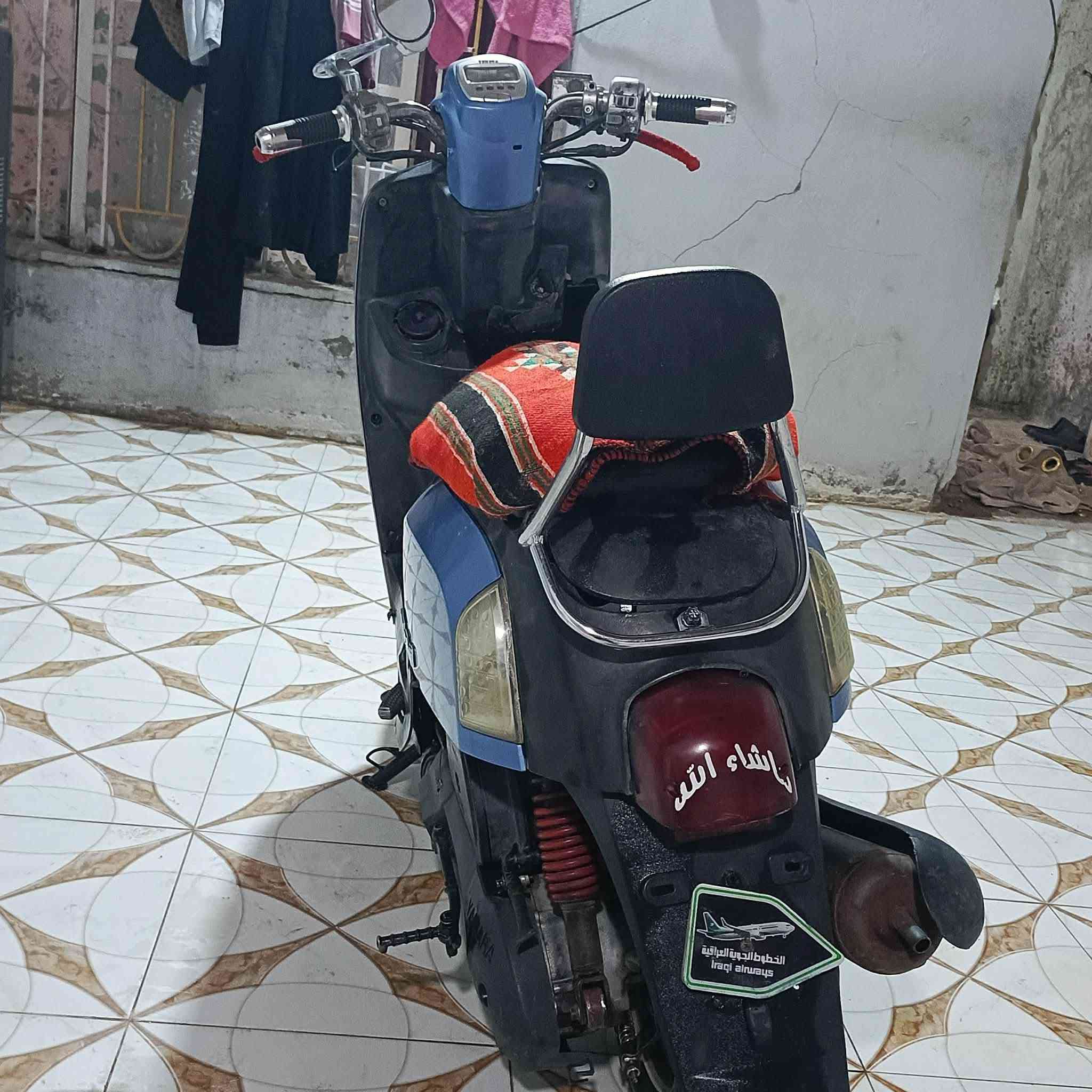 بوليسي نوزل ام الهندر مكينة مفتوحة قبل ١٠ ايام جفتتها
الدراجة بيها مشكلة بسيطة من اطفيها تعطل بالتشغيل يعني تاخذلها ١٠ دقايق يله تشتغل سعرها ٣٥٠ مكاني 
أبو صخير 
***********
ماسنجر ماعندي بس واتساب
