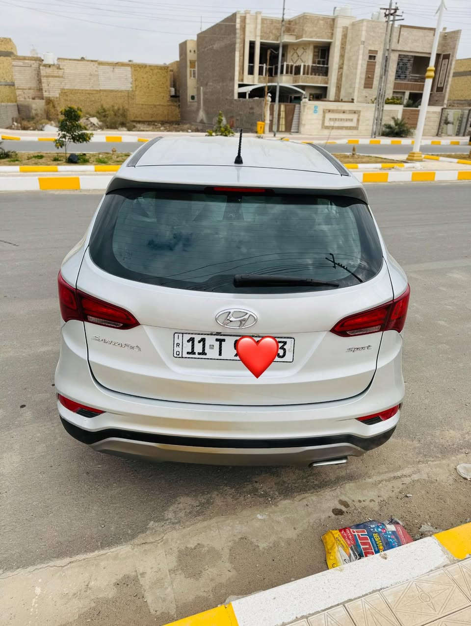 سلام عليكم سنتافي 2018🔴🔥 سيارة وارد أمريكي حادثة فقط بنيد 🔴 سيارة 4 سلندر نص فول مواصفات اعتيادية تحكم ستيرن انضمة قيادة نضام فينو سماعات كامرة خلفية دوارة دواخل جلد مطعم لونين سيارة ب الحقيقة تخبل احلى من الصور ماشية 95m🔴فقططط سيارة كارتون مال بيت وما متعوبة وكلش محافضين عليها دينار ما تذب علية  مكان السيارة ناصرية للاستفسار ‭٠٧٧٣ ٢٠٤ ٨١٦٦‬
