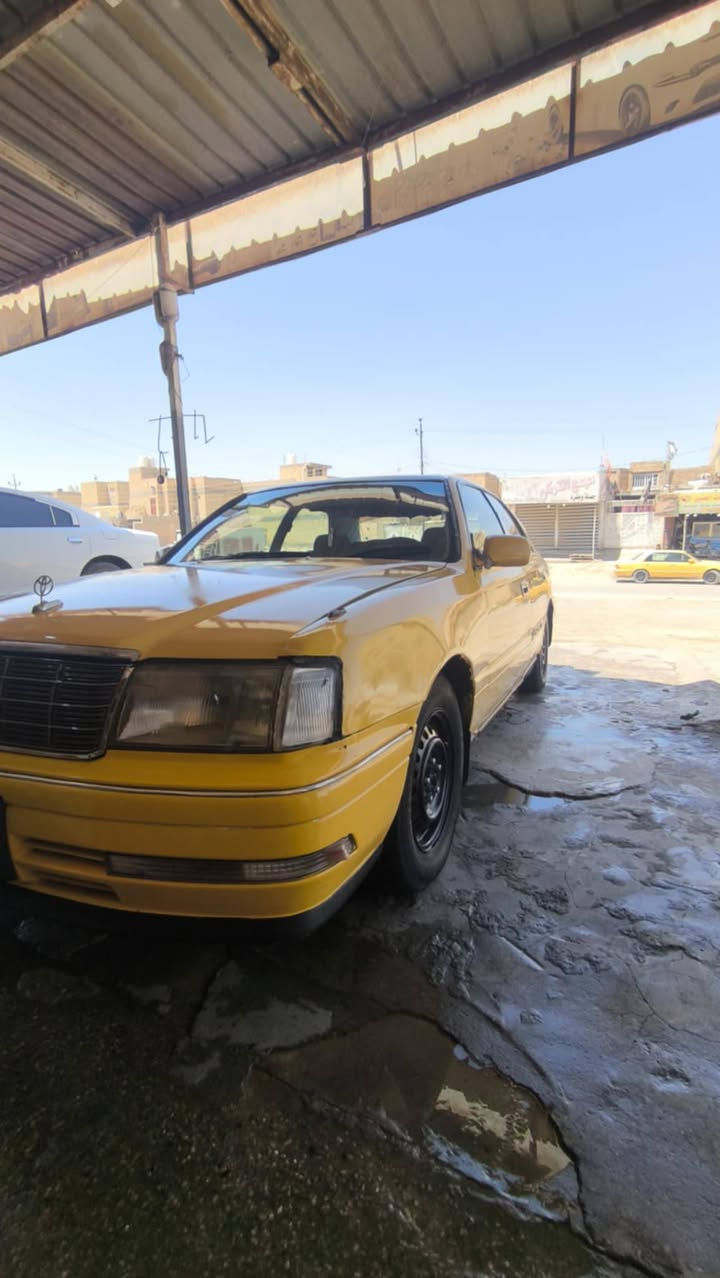 تحيه طيبه احبتي 
سلام عليكم 
راس ثور فلات  
موديل ،2000
رقم بصره بأسمي 
محرك ففتي 
كير ومحرك وحدادايه وتخم تاير بحاله جيده جدا 
كهربائيات كلها شغاله 
تبريد مو شغال 
قماره فقط 
مكان سياره بابل الحله 
رقمي  ***********
