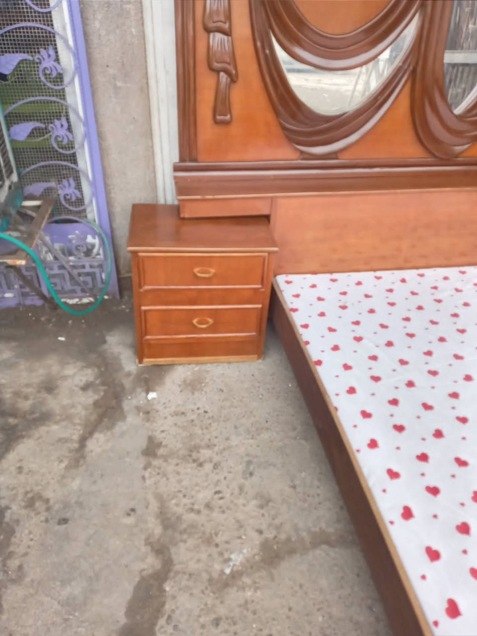 جربايه نفرين صاج تزكام مستعمل عرض متر و60سم طول مترين السعر 160 وبيها مجال العنوان بغداد حي الإعلام الشباب نهاية شارع سوق اميمه  صيدلية نور الشباب قرب النادي التجاري  موبايل عراقنا وتساب بي 
*********** 
***********

يوجد توصيل غير مجاني داخل بغداد فقط
