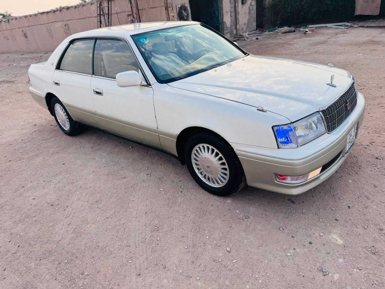 سلام عليكم راس ثور موديل 1996 جديد مكفوله من الكص ونقل جثه والضربه والعيب الشرعي صبغ مكانات فقط مكينه وكير ونجي بلاد تخم تاير حداده ١٠٠ ٪ تبريد ثلج كهربائيات كله شغاله رقم بصره تحويل ثاني يوم سنويه 2030 سنتر لوك داخل عسلي عنوان بصره البترو السعر 108 ستفسار ***********
