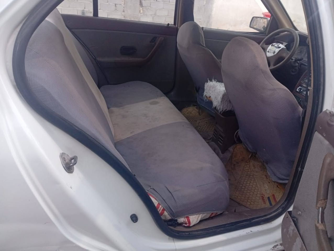 سمند موديل ٢٠١٠ كير مكينه حدد كلشي شغال تبريد نقص كمبريسر حداديه لكدام نص عمر سياره طك سويج وبوجهك للزياره راعيها موجود يريد تحويل شرط رقم كربلا مشروع وطني السعر ٣٠ بيها مجال للشراي مكاني البصرة رقمي *********** البصرة, العراق
