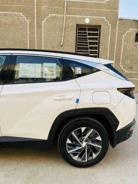 السلام عليكم 
توكسان خليجي(2024)حره ابيض بغداد الدولي مشروع وطني هزه جديده ( باسمي شخصيآ )
مكفوله من الصبغ و التبديل و البارد و الفتح و الحالوب والطخه و الشوائب و التزريف و PDR  
ماشيه(30)حقيقي كامل مواصفات عدا البنوراما سبير عدا كتلوكات برده بصمه ثانيه منازلات 
المحرك و الكير و الكهربائيات و التبريد و الحداديه ممفتوحات وضع الشركه ( دوشمة عامة ) 
بغداد الرصافه /  222  / ***********
