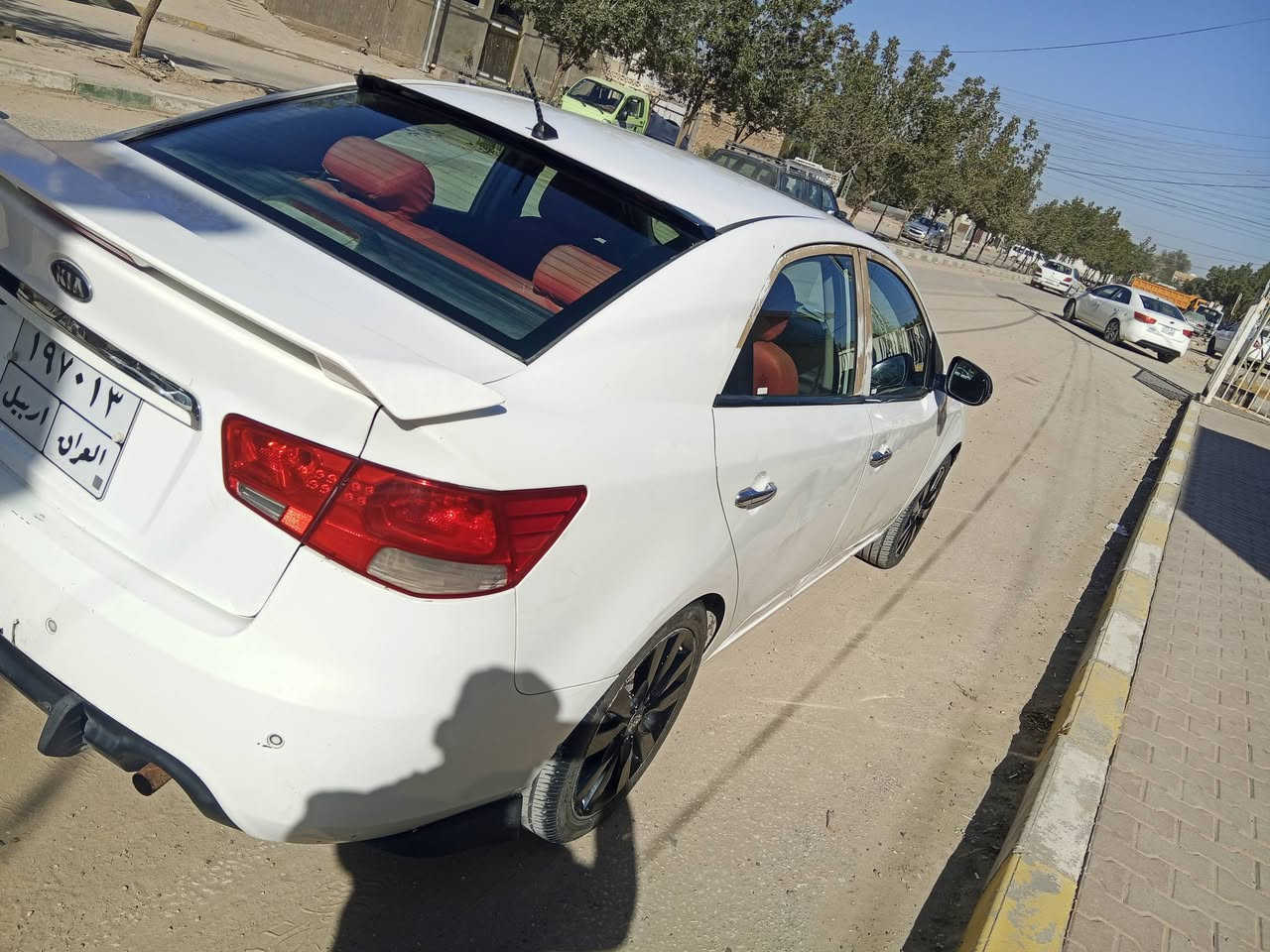 السلام عليكم سيراتو للبيع2011 فول مواصفات سياره جاهزه رقم اربيل تريد وكاله تريد تحويل بيه قطعتين فقط مكينه جديده قبل شهرين شاديه مكينه 1600 مكلف بلنشر مكلف بلنشر هاذه رقم صاحب السياره *********** مامتواجد عله النت اتصل أو بيك خير ودلل السعر 95 أو بيه مجال قليل
