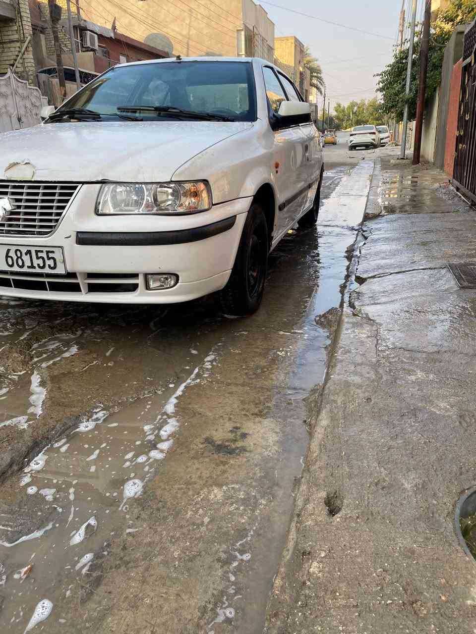 سلام عليكم سمند للبيع السياره خير من الله كير مكينه تبريد كله جاهز بس الباب االوره السايق مصبوغ مكاني بغداد السعر ٤٣وبيها مجال ***********
