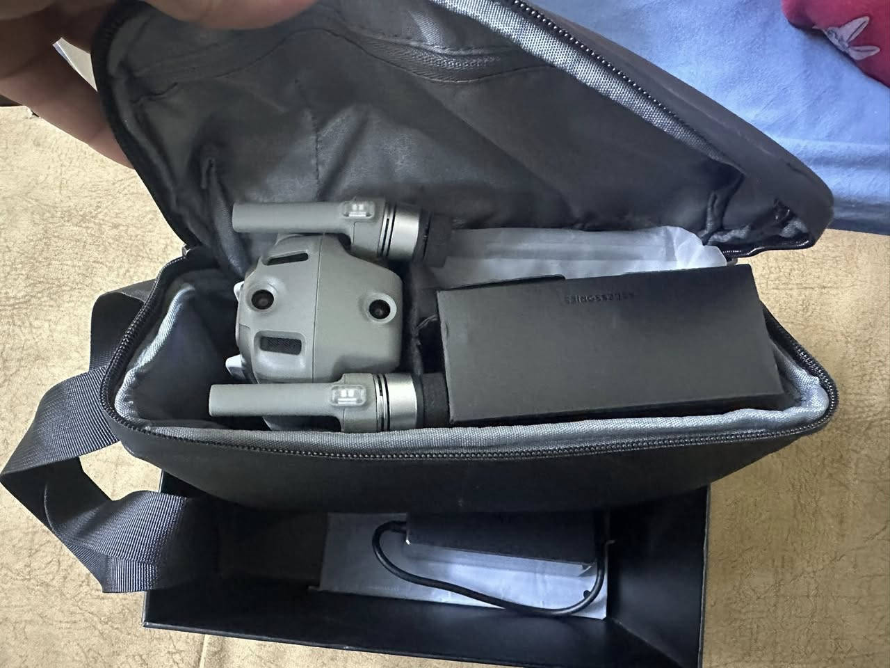 درون air2s
جديده مامشتغله نهائيا بالكارتون بعده
***********
