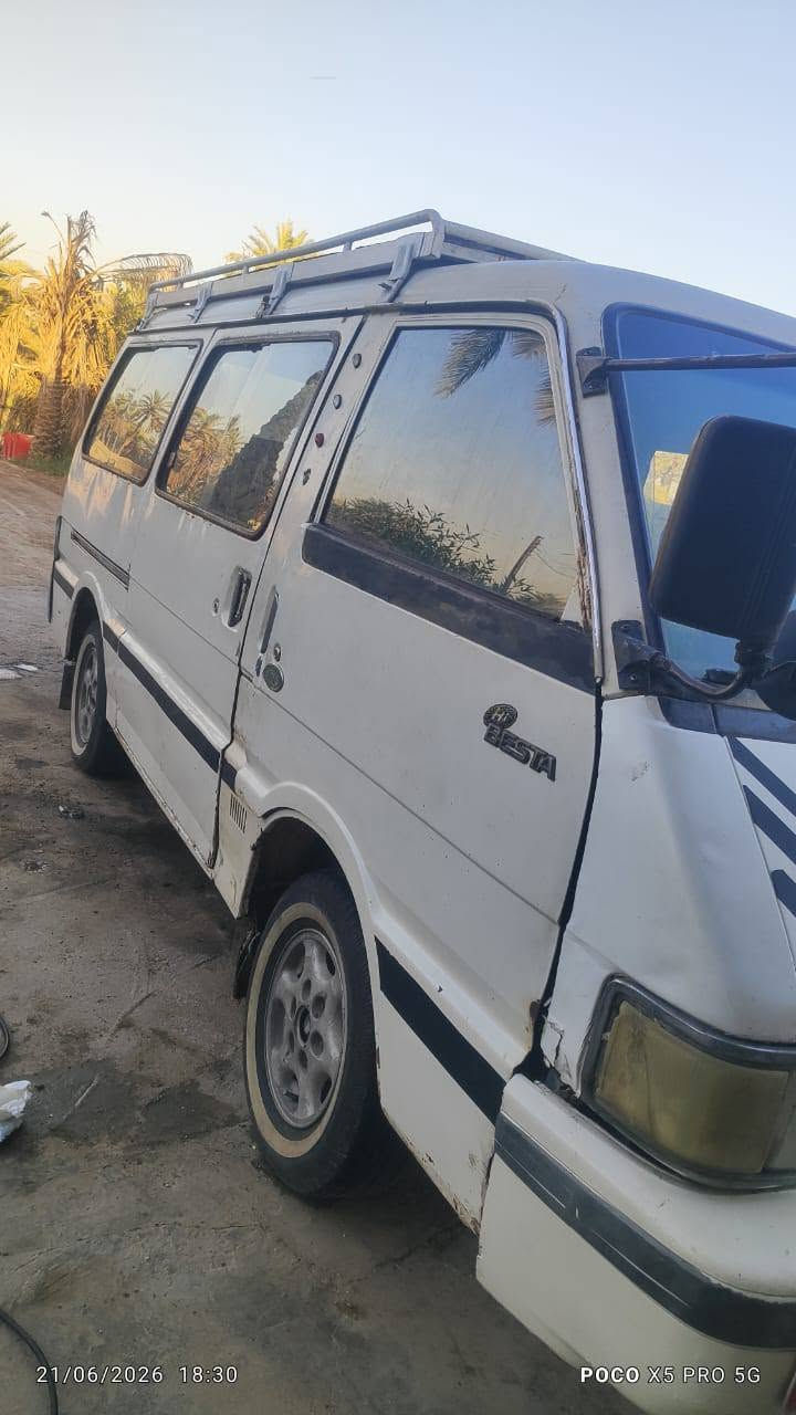 سلام عليكم
كيا بستا للبيع موديل 93 سنويه ل 28 
سياره بلاديه مابيه صبغ بس الضربه الي بطويله يم البك  سياره محرك كير اكسل 
مكفولات تخم تاير امامي خلفي سياره وياهة دروعه ثنيه امامي وخلفي سياره خير من الله كشنات ستاركس فول 
هاذ رقمي *********** بي واتساب
