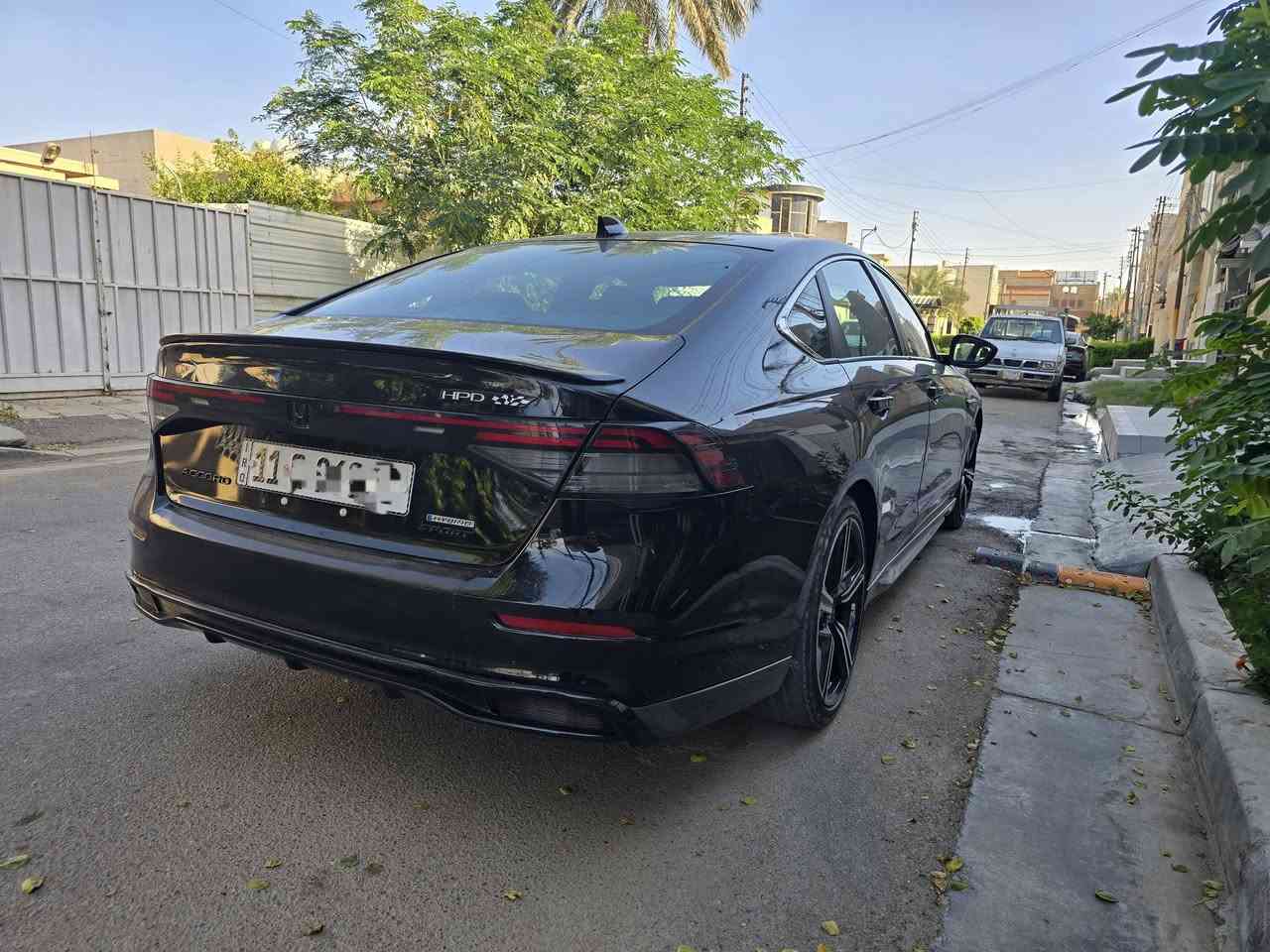 هوندا اكورد 23 لون اسود امريكي حادث جاملغ وبنيد صبغ بدون دواخل ايرباك برده فقط ماشيه سياره ٢٩ الف ميل سياره موصفات سبورت فتحه ورادارات ويل كب باقي مواصفات معروفه 

مكان سياره بغداد العامرية
سعره  18000 ورقه
***********
