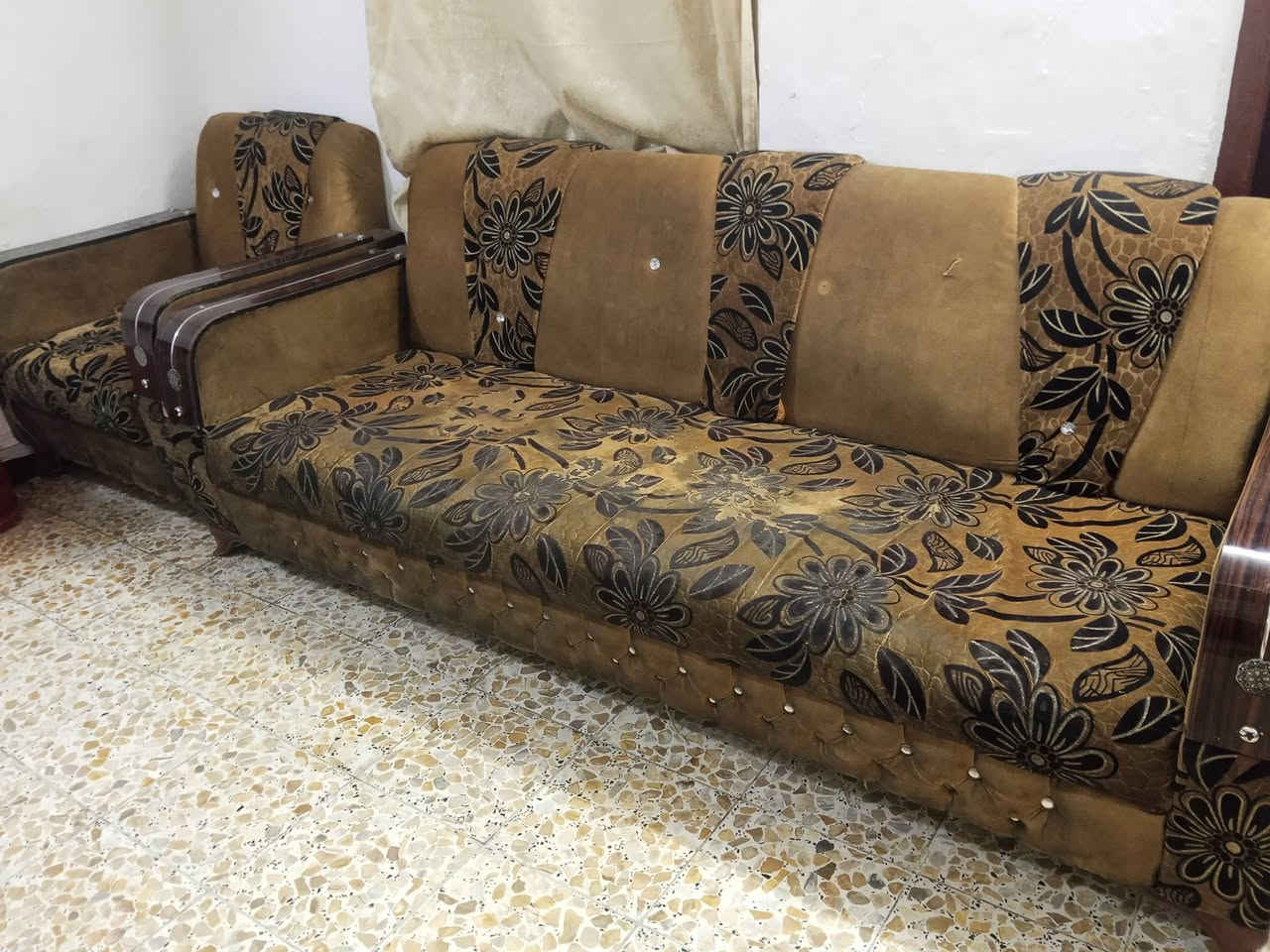 تخم لبيع سعر 125 مكان الزعفرانيه


**إذا كنت صاحب هذا الإعلان وتريد حذفه لأي سبب، رجاءا أرسل رسالة إلى الدعم الفني**