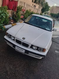 بي ام ٩٣ • بدون صبغ • رقم جاهز