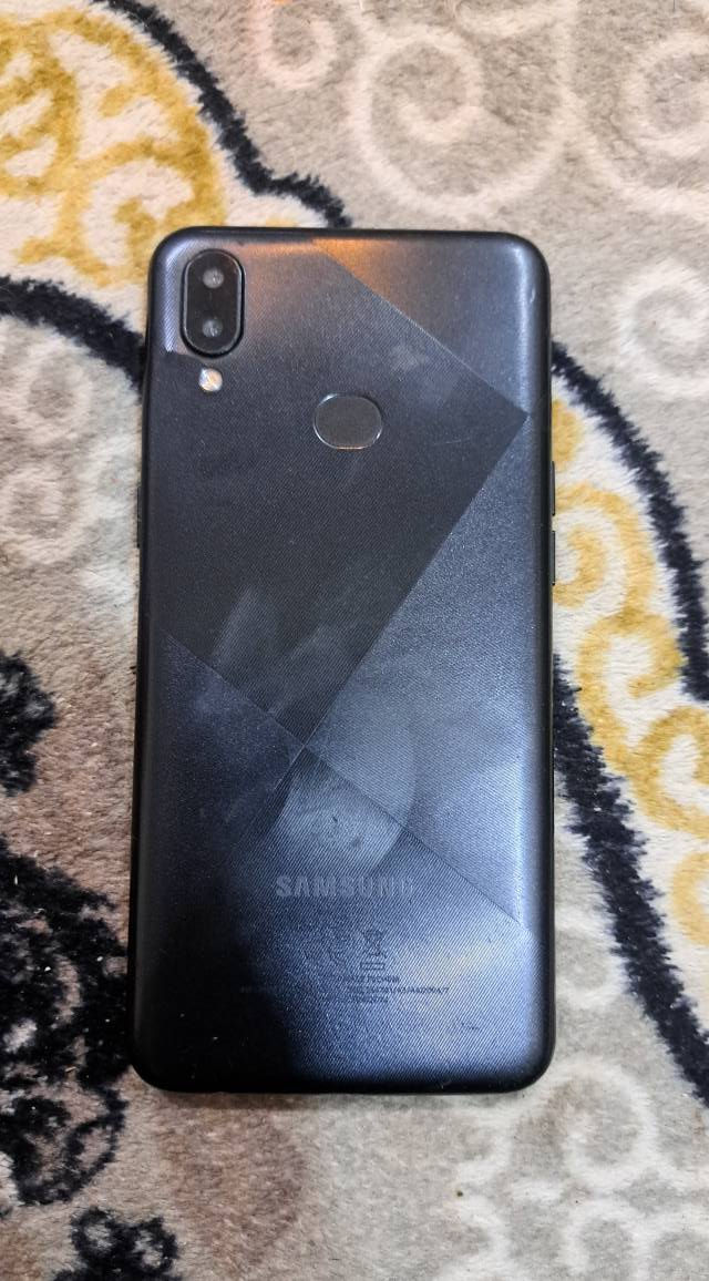 سعر 45 الف
سامسونج A10s
ذاكرة 64 رام 4
دبل سيمكارت . بي فطر موضح 
تواصل *********** كربلاء, العراق
