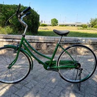بايسكل بناتي للبيع 🚲 لون أخضر زيتوني، حجم 26 بريك جديد، إطارات جديدة، ...