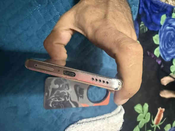 هونر x9B ذاكرة 256. الجهاز نضيف كارتوتنة موجودة 225 الف ق بغداد العبيدي 
*********** واتساب
