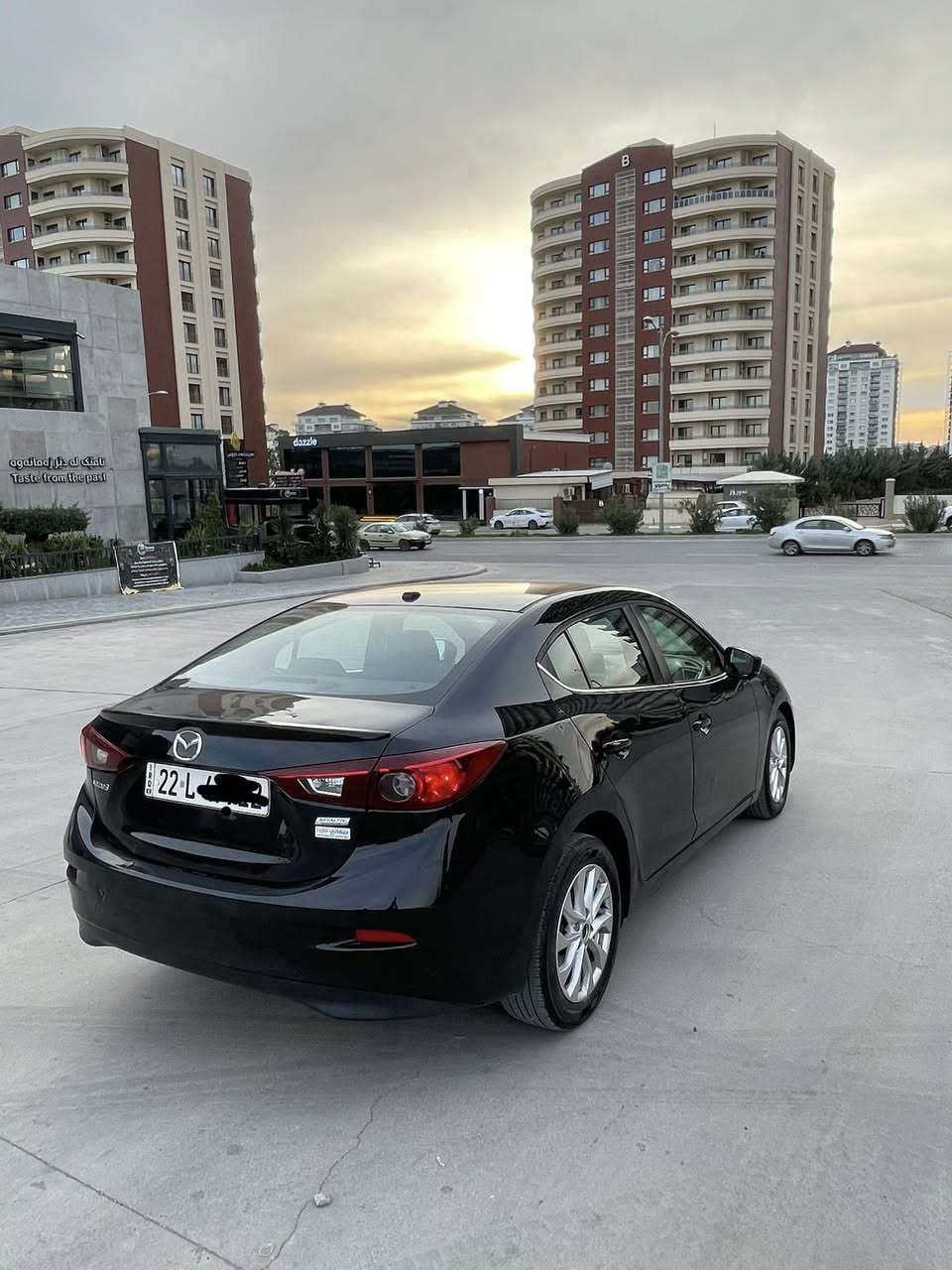 مازدا زووم 3
موديل 2017 
فول مواسةفات تةنها سلايد نيية
نرخي ٩٤ گةلاو كةميك مةعامةلة 
لةسليمانيم بوو بةيوةندي كردن 
***********

***********
سةنةوي تازةية تا 2029 رةقةمي تازةية
گير ئتوو ماتيك...گير عادي....بصمة....حاسة....كاميرا...
شاشة....تحديد سورعة....سوكان فوليوم و تةلةفون..
5 و منيل كةب شةريكة.....كامل لايت زينون....
راداري لاتةنيشت...دوكمةي دزة خليسك...ئاوينة ئيشارات..
دوگمةي سبورت...بريك بةصمة....
گيروو مةكينةي بةشةرت نةكراوةتةوة
تةحويل غرامة بةشةرت...وةكالة بشرت ساحيب سةنةوي خومانين.....تبريد بشرت...گةرمي بشرت....كارةباهي هةموي مةزبوتة....تةنها 2 درگاي بوياخة بيشوو پشتي كةبسة رةسمي سونةريم داناوة
رةقم شانسيم داناوة ...مالي دوستة ..تايةي تازة..باتري تازة
