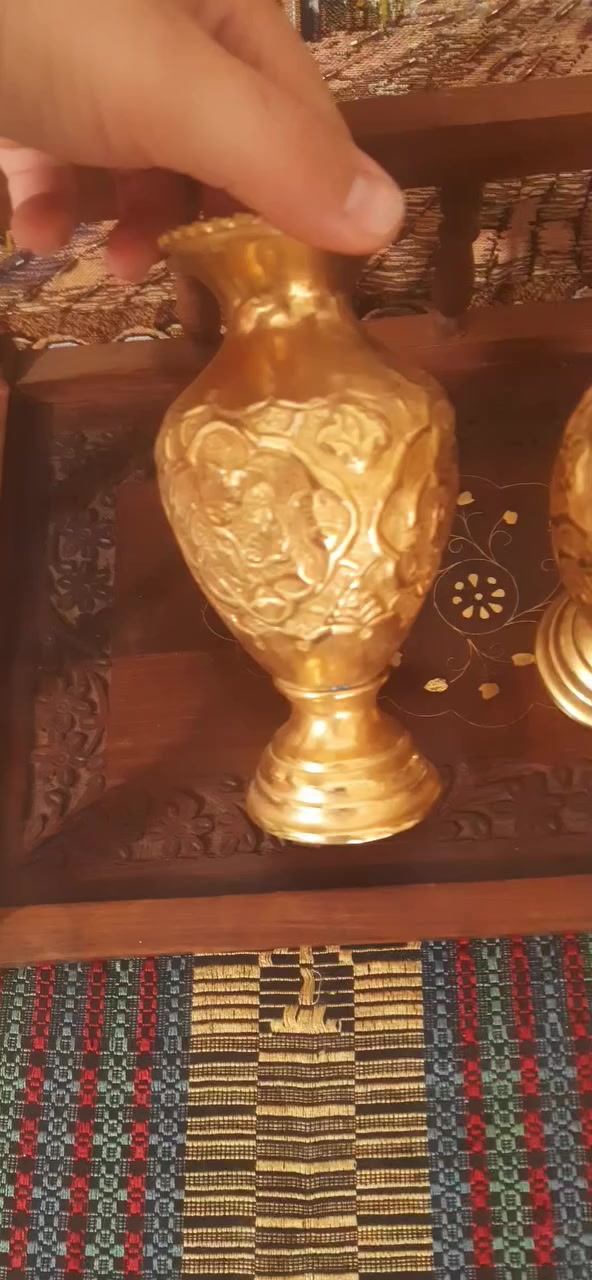 زوج مزهريات بغدادي قديم ارتفاع 25 نضيفات وبدون عيوب للاستفسار خاص ويوجد توصيل 0774459056


**إذا كنت صاحب هذا الإعلان وتريد حذفه لأي سبب، رجاءا أرسل رسالة إلى الدعم الفني**